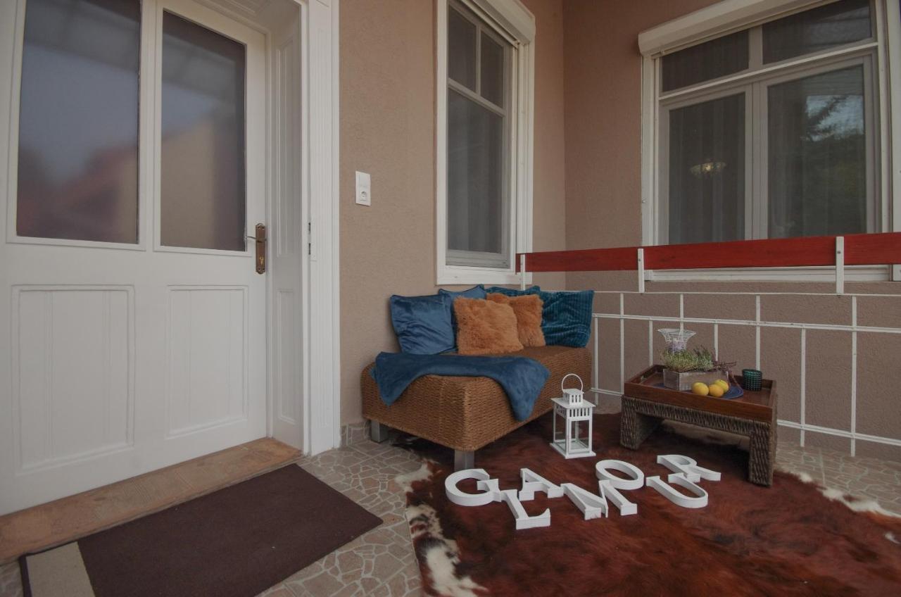 Glamour Apartman Gyula Exterior foto